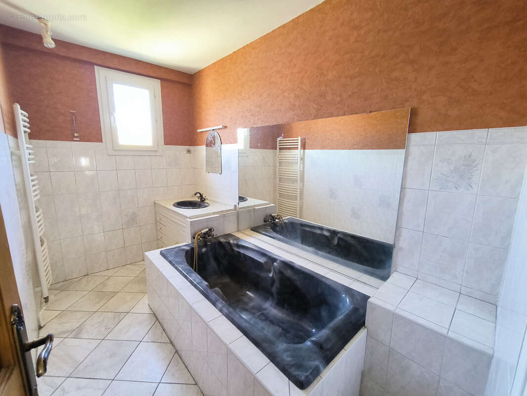 Maison à LE PETIT-QUEVILLY