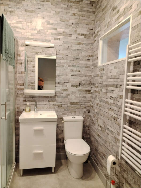 Maison à MONTPEYROUX