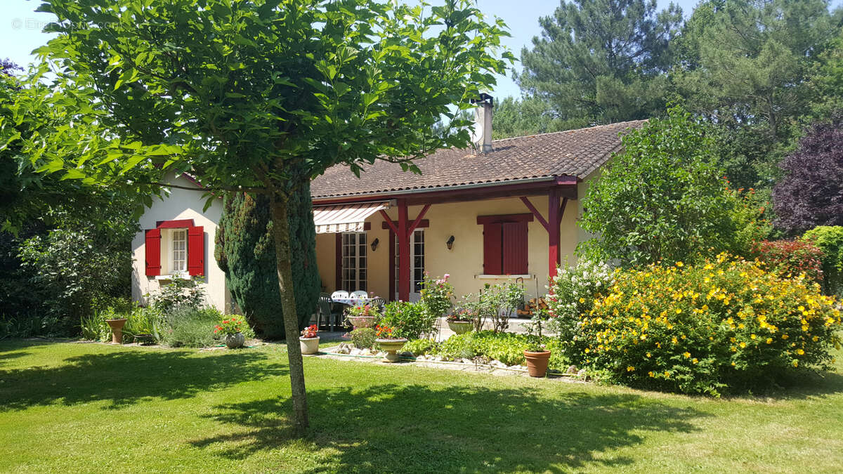 Maison à MONTPEYROUX