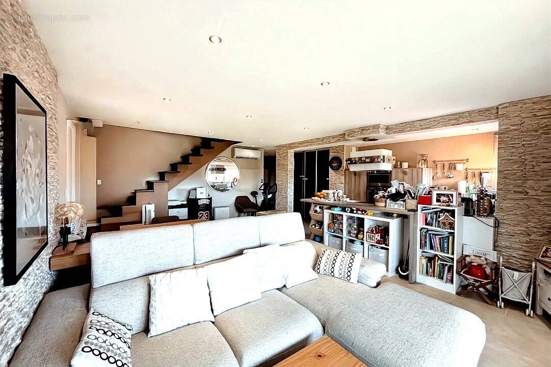 Appartement à FREJUS