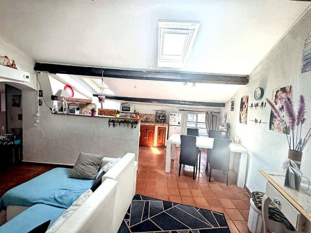 Appartement à FIGANIERES