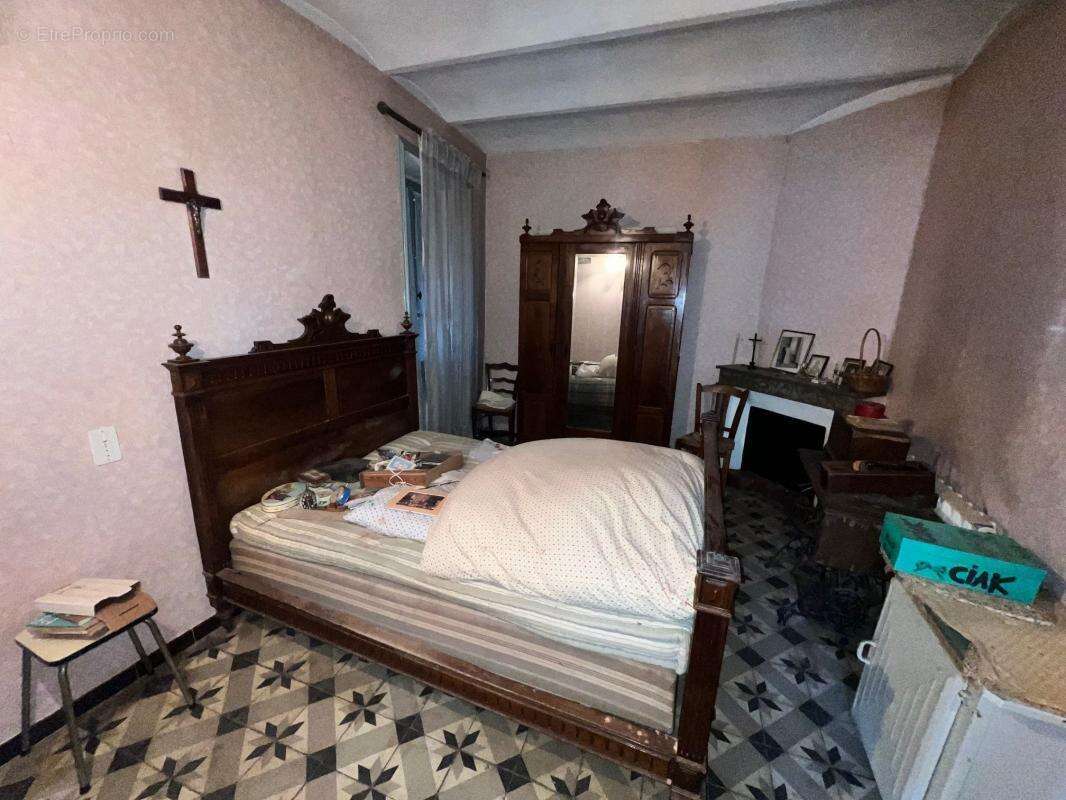 Maison à LABLACHERE