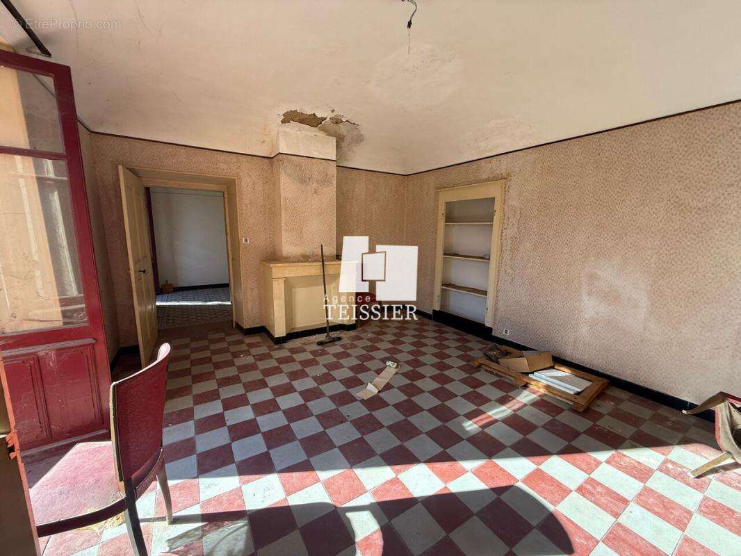 Maison à SAINT-PAUL-LE-JEUNE