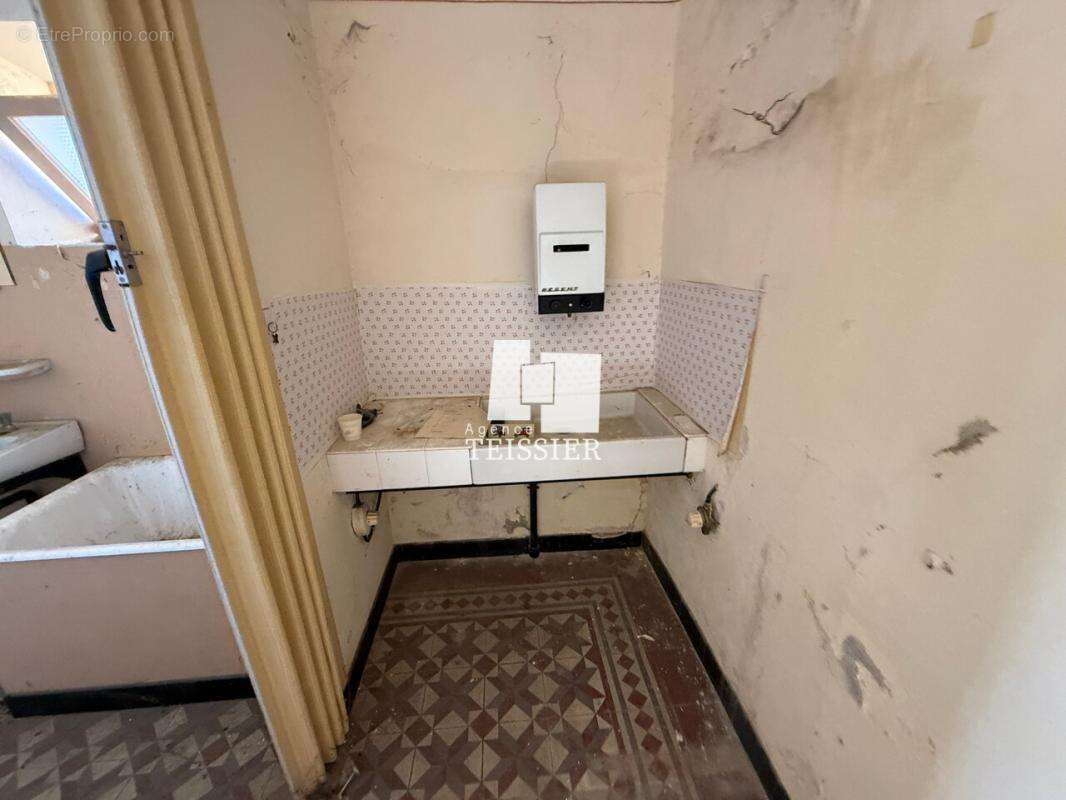 Maison à SAINT-PAUL-LE-JEUNE