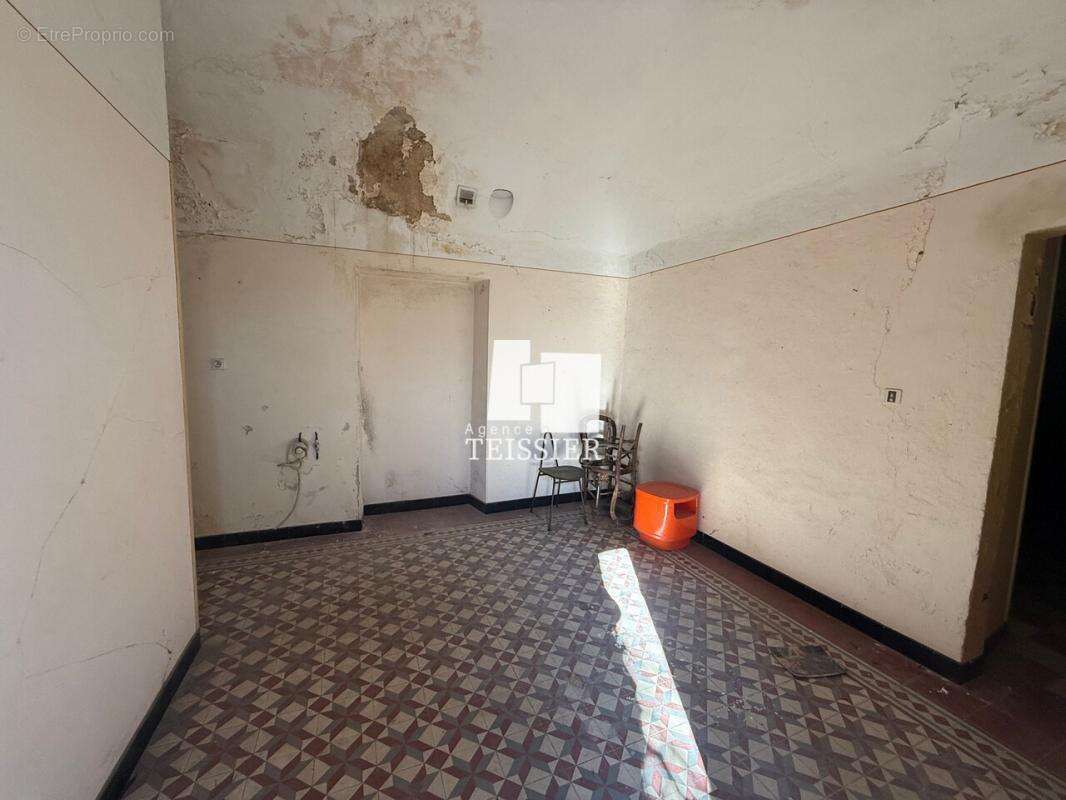 Maison à SAINT-PAUL-LE-JEUNE