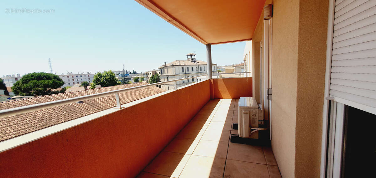 Appartement à NIMES