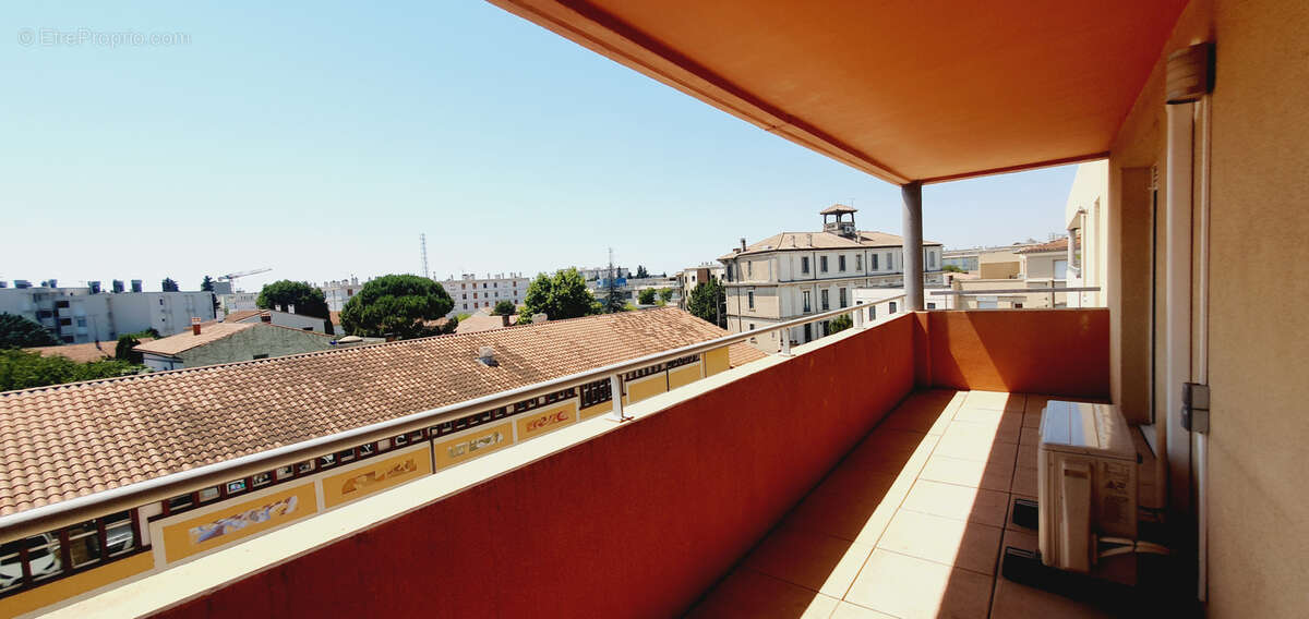 Appartement à NIMES