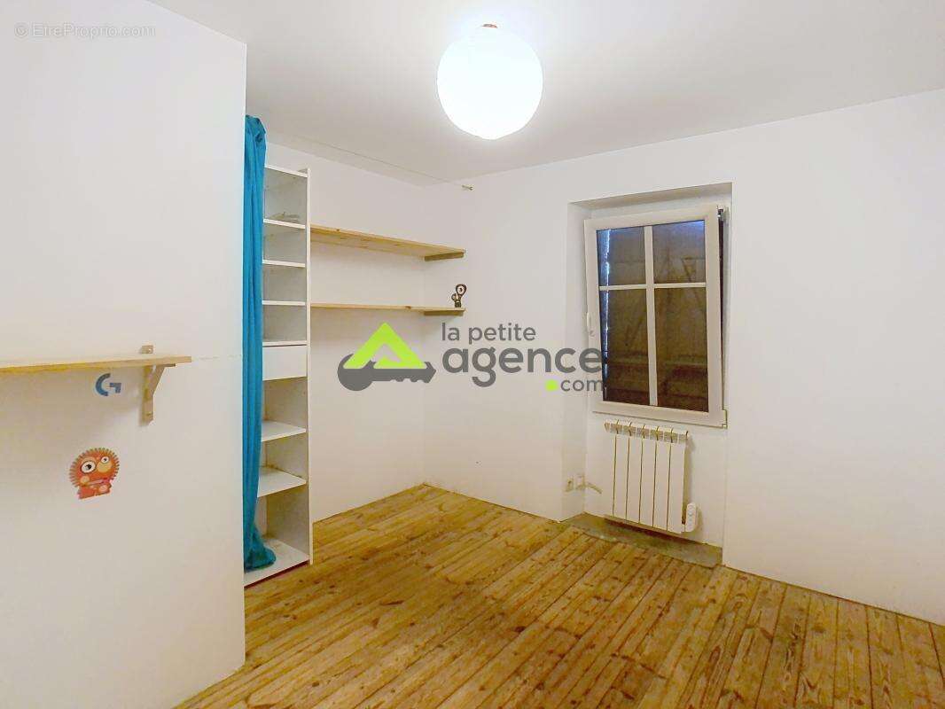 Maison à ROYERE-DE-VASSIVIERE