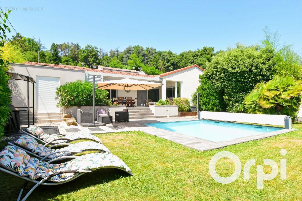 Maison à PORTES-LES-VALENCE