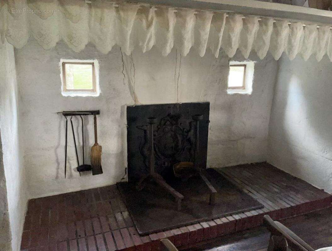 Maison à MARCILLAC-LA-CROZE