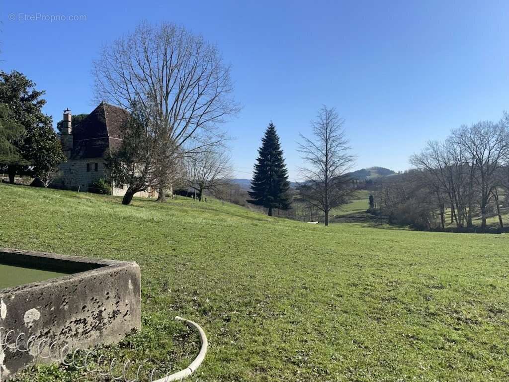 Maison à MARCILLAC-LA-CROZE
