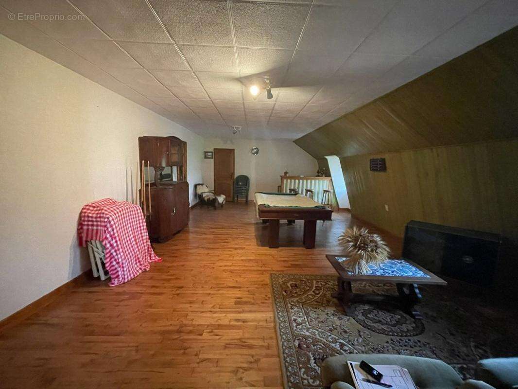 Maison à MARCILLAC-LA-CROZE