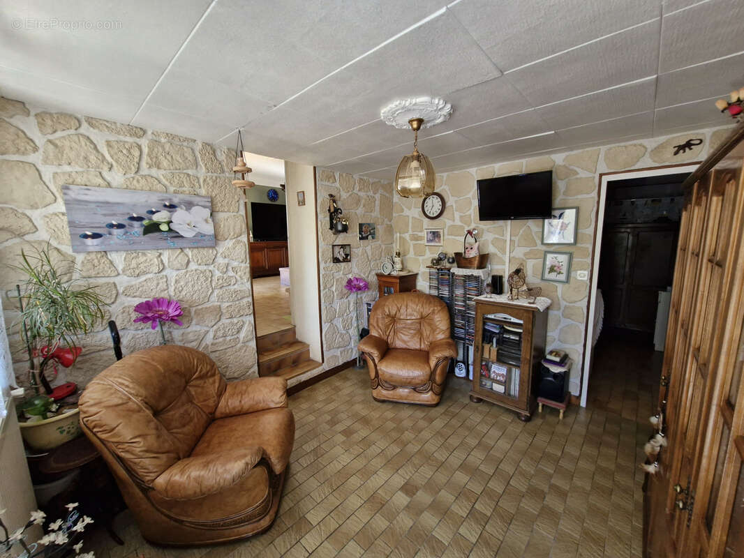 Maison à SAINT-GERVAIS-LES-TROIS-CLOCHERS