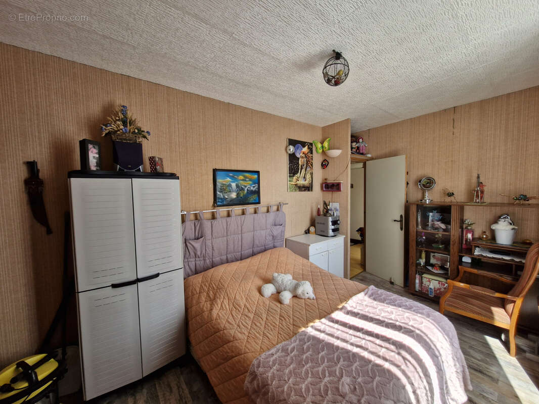 Maison à SAINT-GERVAIS-LES-TROIS-CLOCHERS