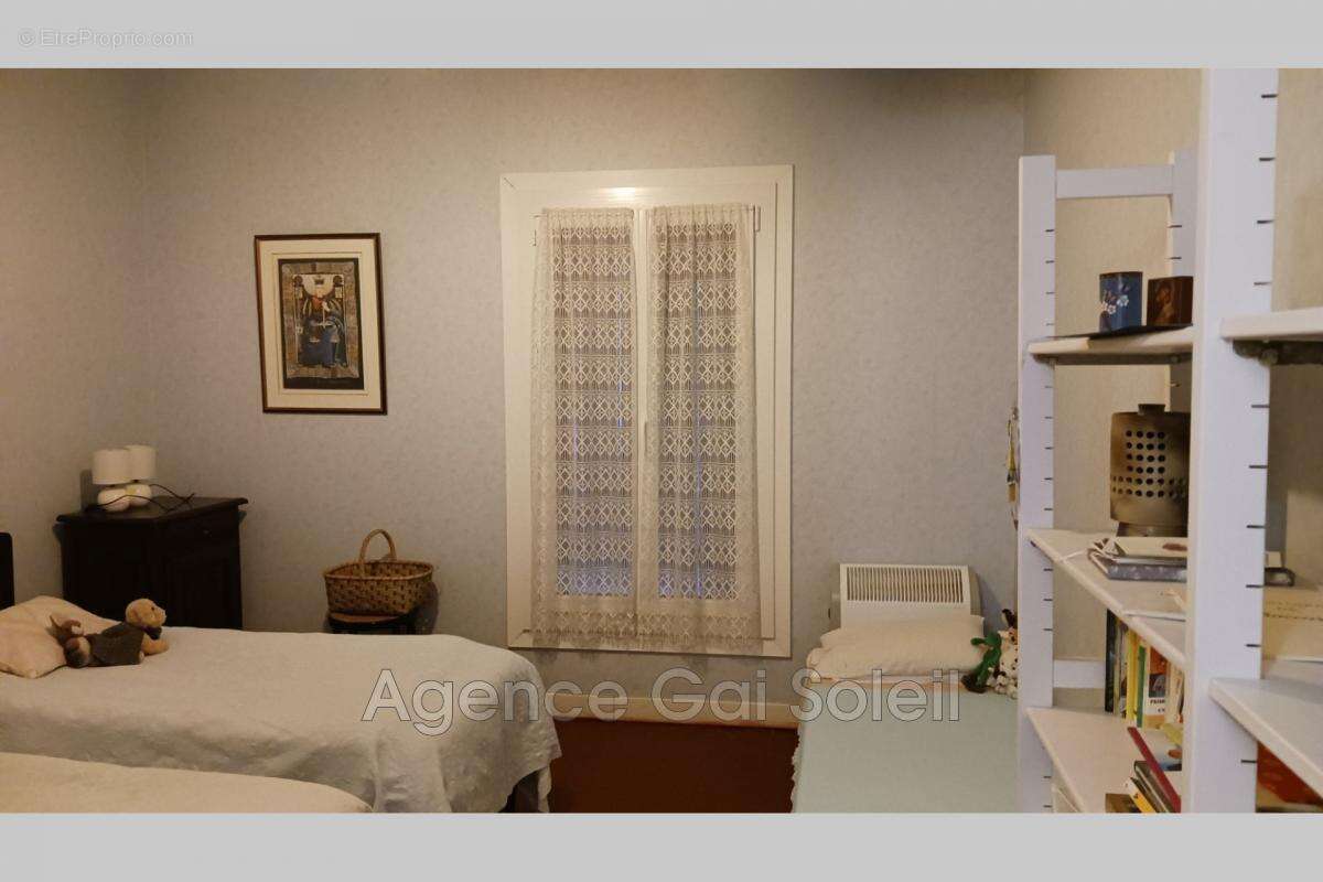 Maison à NISSAN-LEZ-ENSERUNE