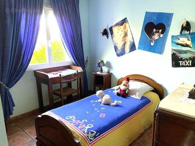 Maison à USCLAS-D&#039;HERAULT