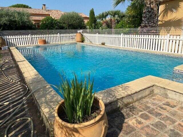 Maison à USCLAS-D&#039;HERAULT