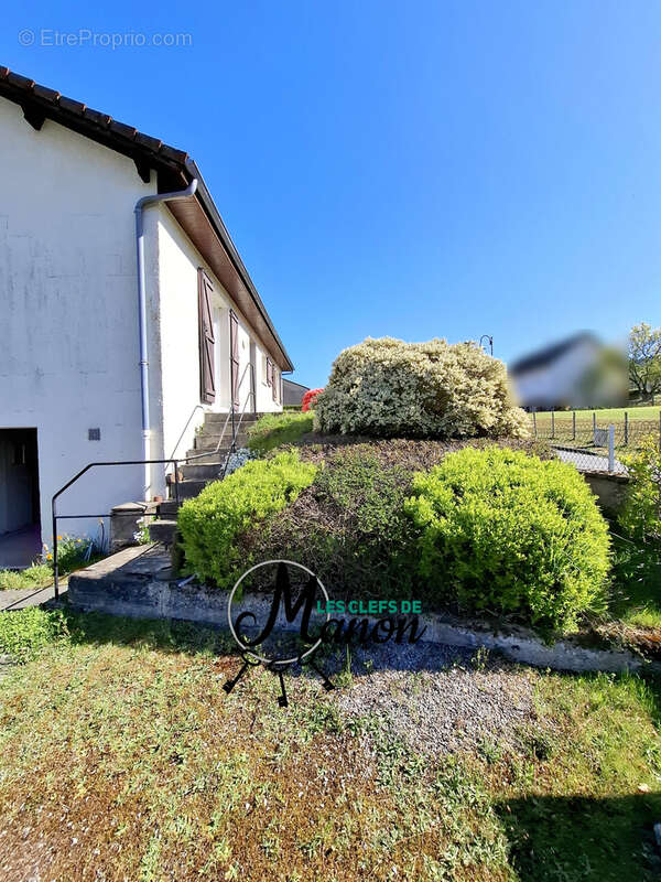 Maison à SAINT-SULPICE-LAURIERE