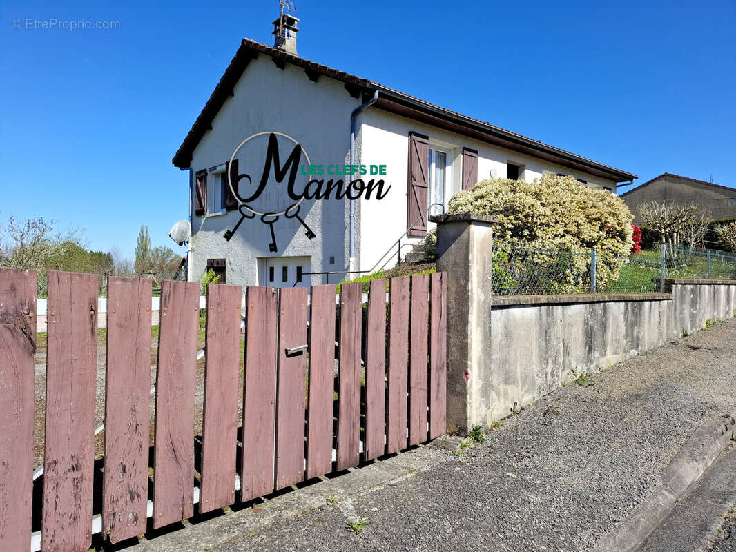 Maison à SAINT-SULPICE-LAURIERE