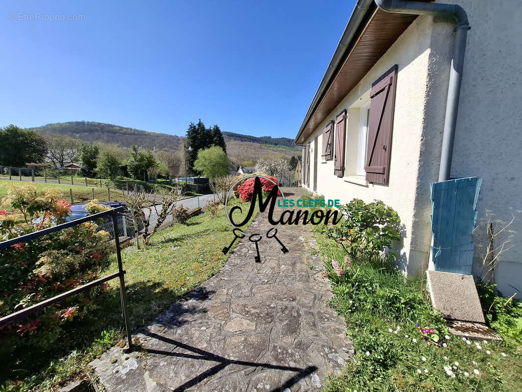 Maison à SAINT-SULPICE-LAURIERE