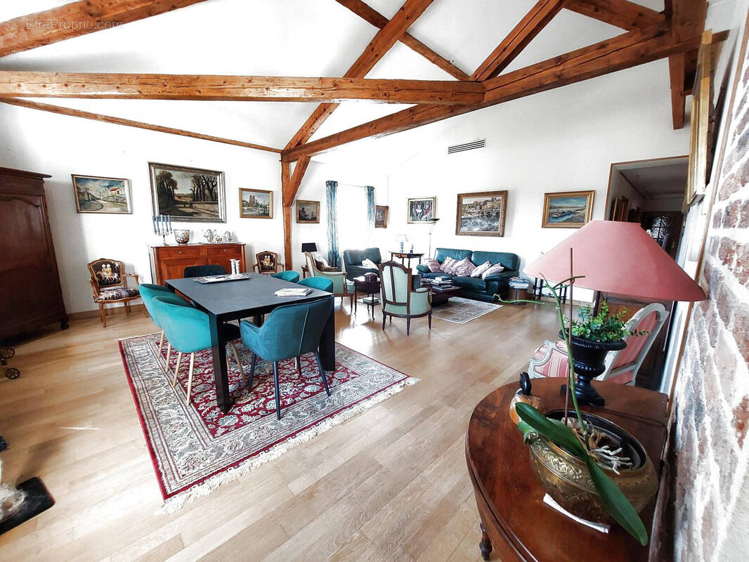 Appartement à MOULINS