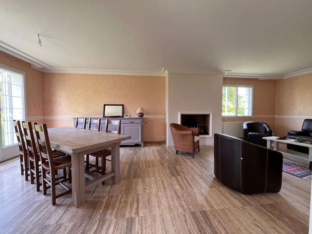 Maison à SAINT-DENIS-EN-VAL