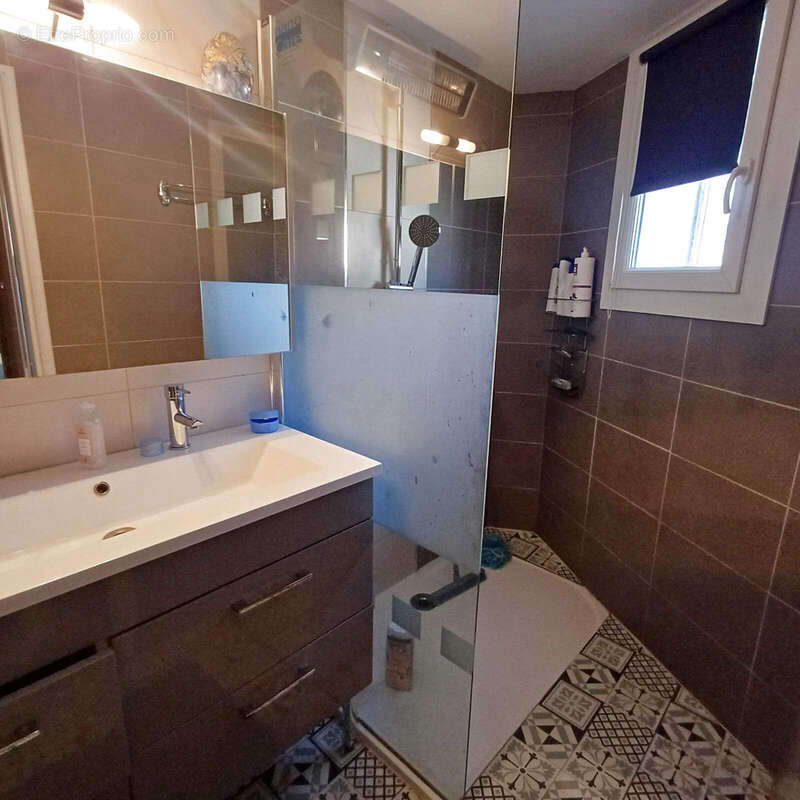 Maison à CAUDIES-DE-FENOUILLEDES