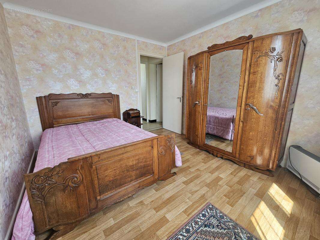 Maison à SAINT-HERBLON