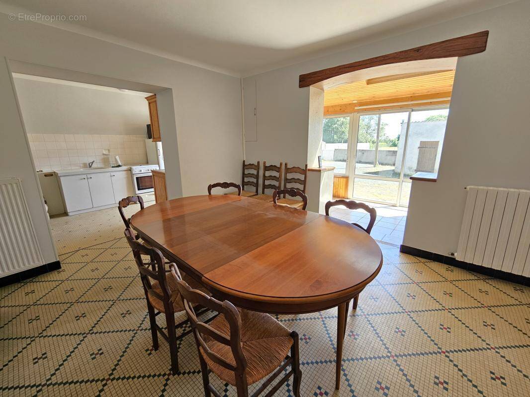 Maison à SAINT-HERBLON