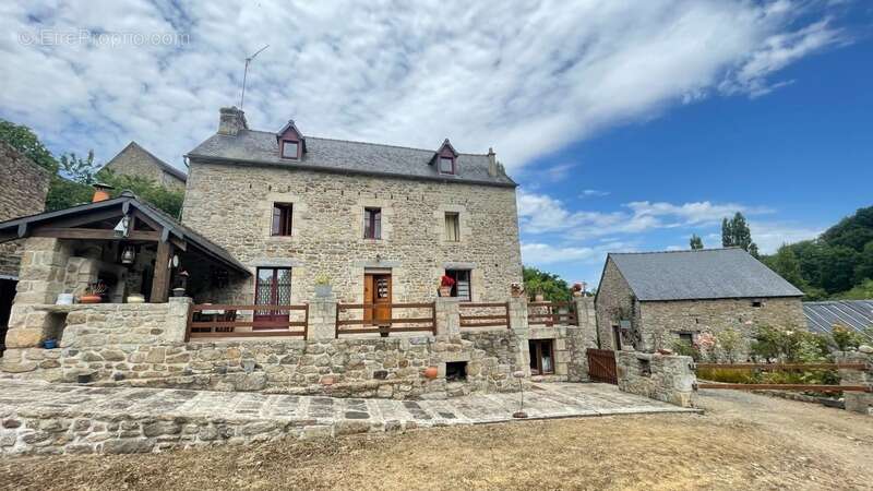 Maison à MONCONTOUR