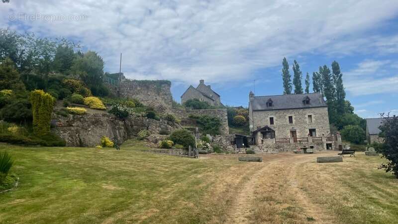 Maison à MONCONTOUR