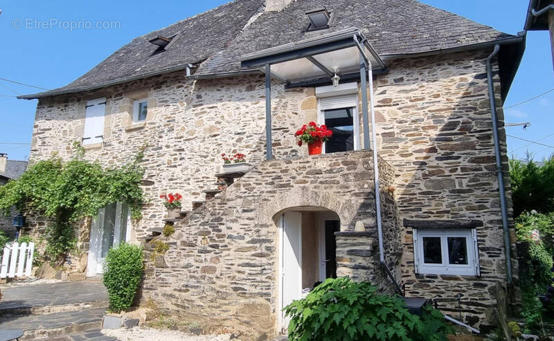 Maison à SAINTE-FEREOLE