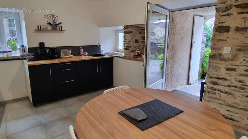 Maison à SAINTE-FEREOLE