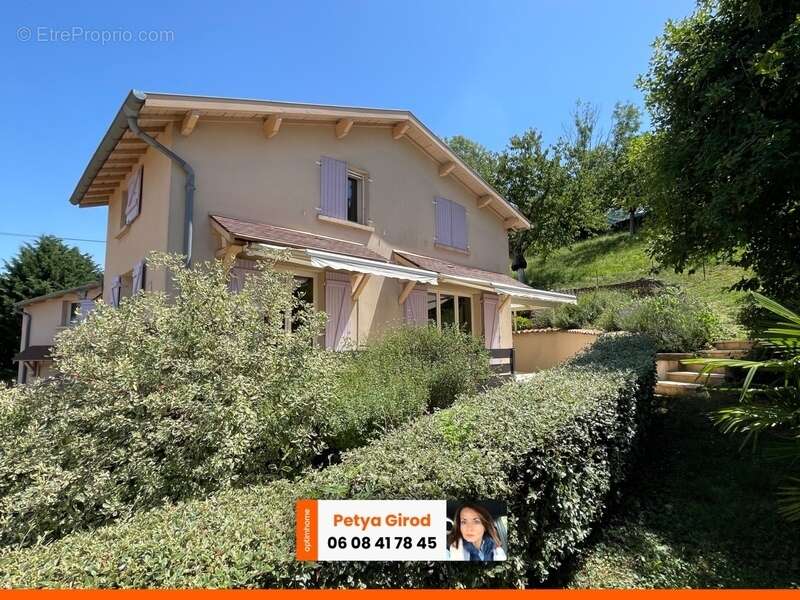 Maison à PIERRECLOS