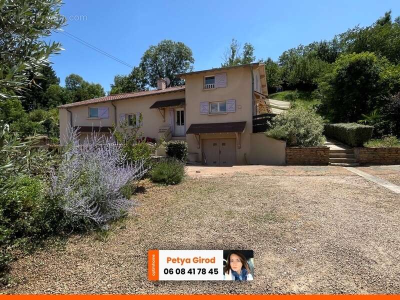 Maison à PIERRECLOS