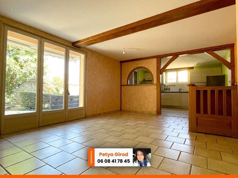 Maison à PIERRECLOS