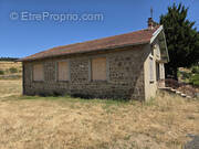 Maison à SAINT-JULIEN-LABROUSSE