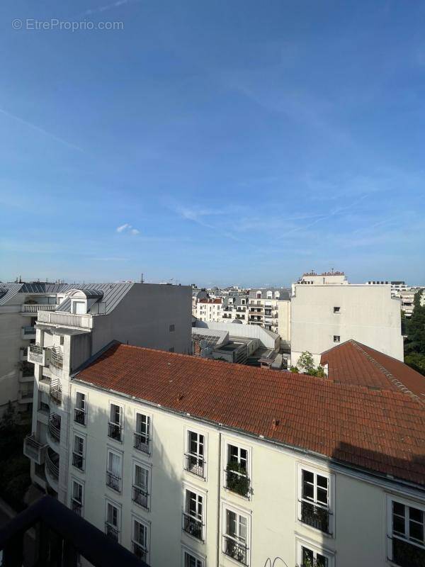 Appartement à LEVALLOIS-PERRET