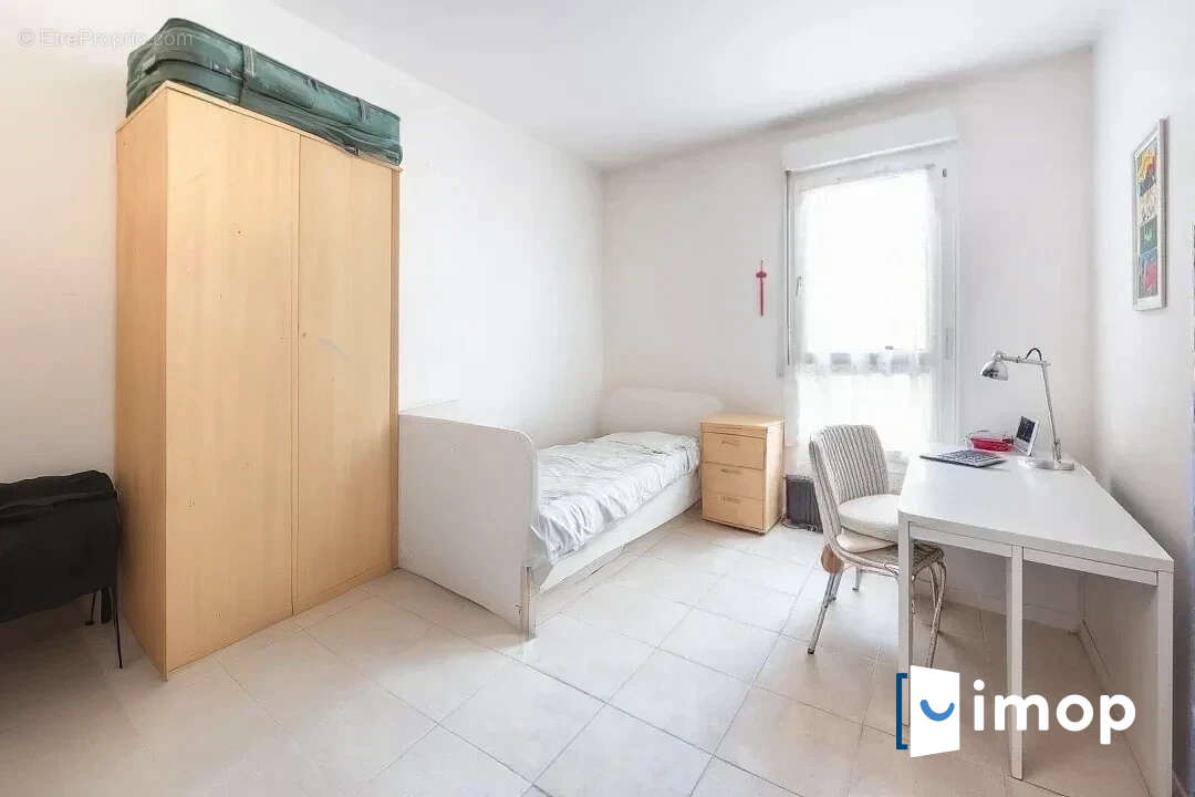 Appartement à SURESNES