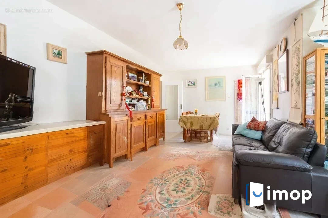 Appartement à SURESNES