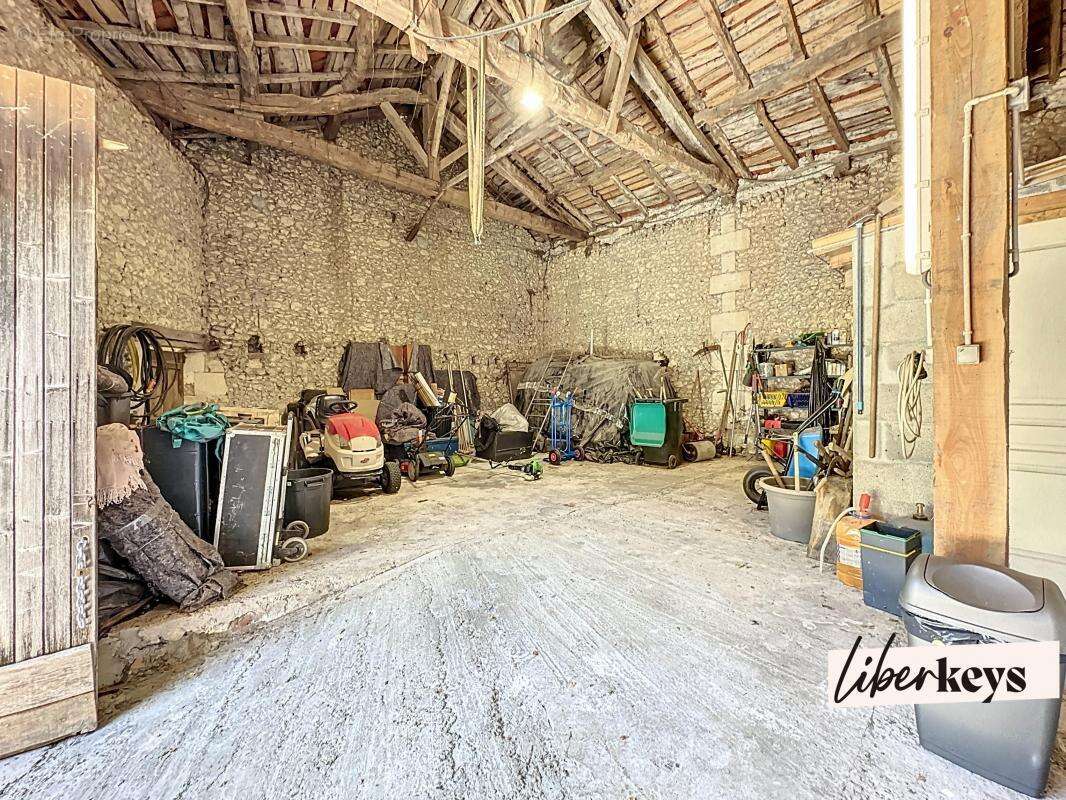 Maison à PETIT-BERSAC