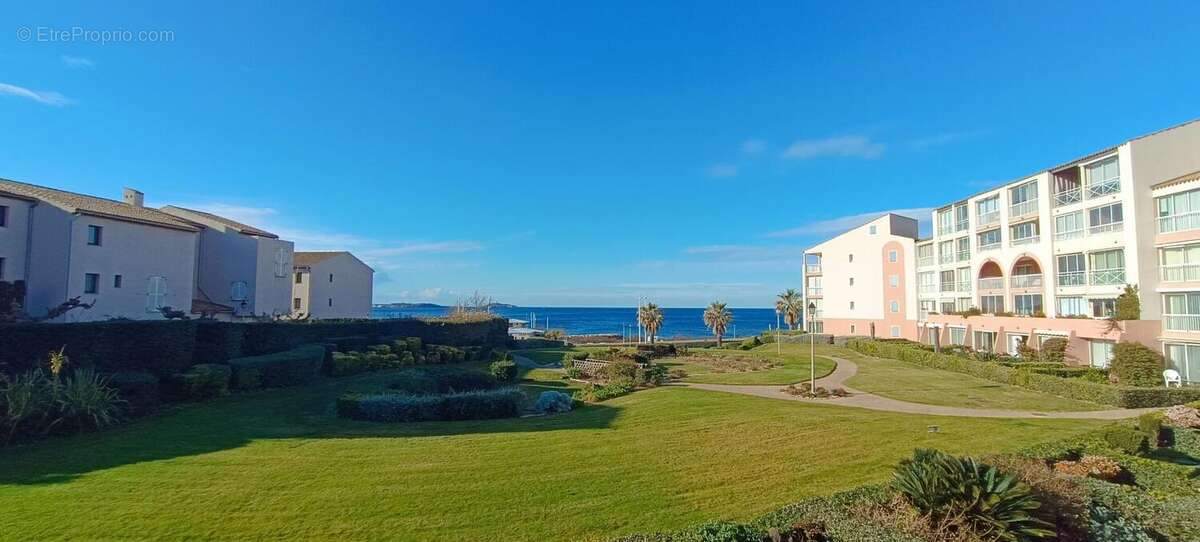 Appartement à SIX-FOURS-LES-PLAGES