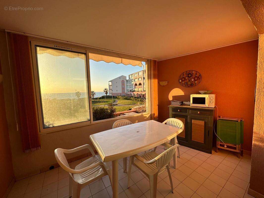 Appartement à SIX-FOURS-LES-PLAGES