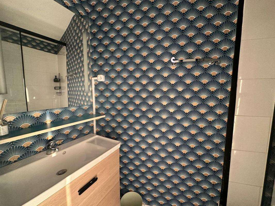 Appartement à SIX-FOURS-LES-PLAGES