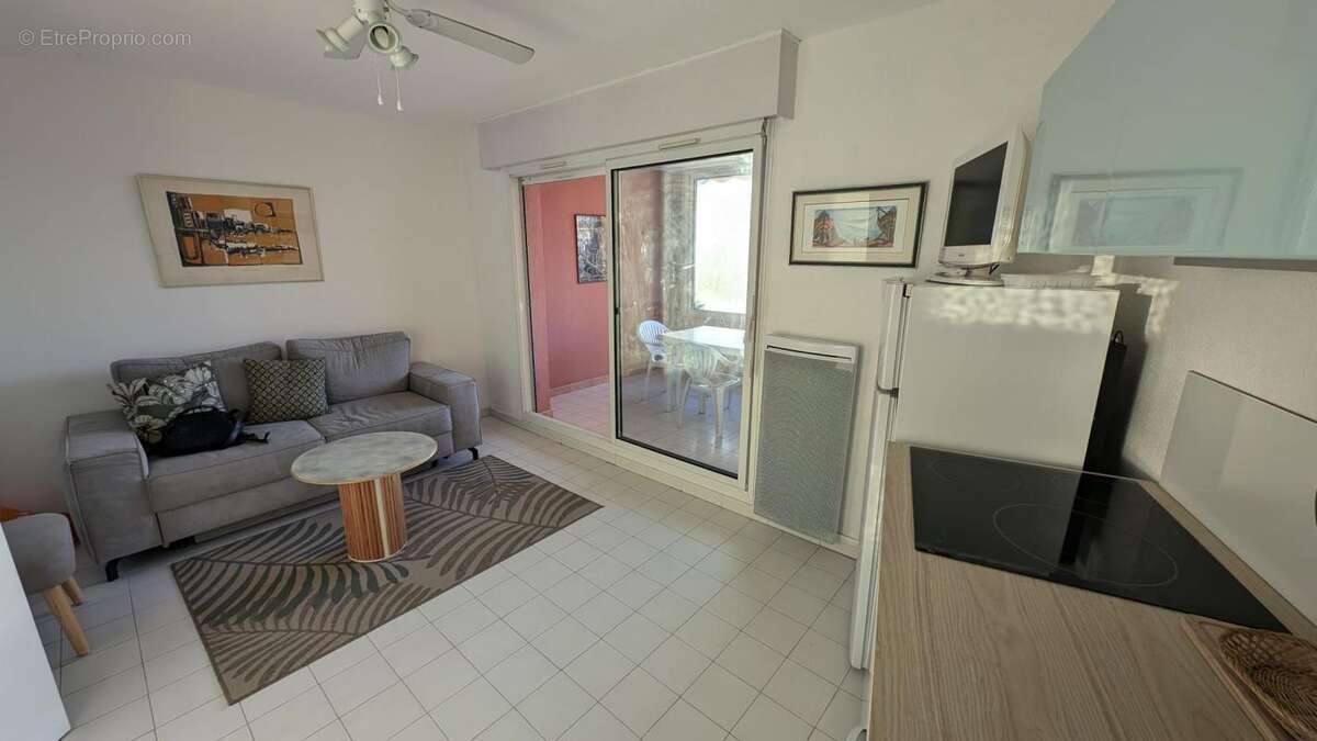 Appartement à SIX-FOURS-LES-PLAGES