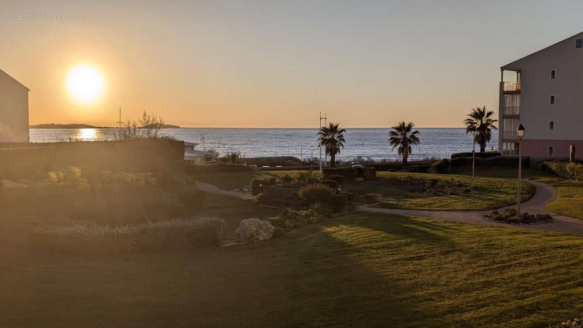 Appartement à SIX-FOURS-LES-PLAGES
