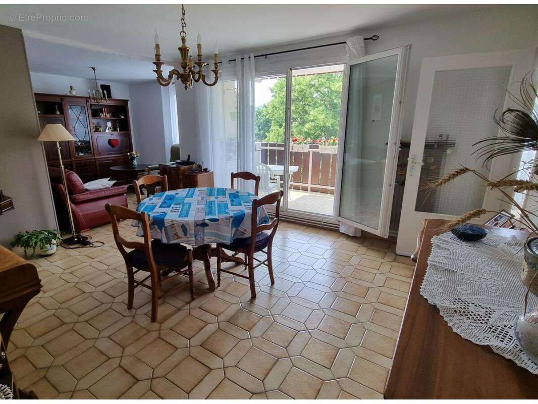 Appartement à OULLINS