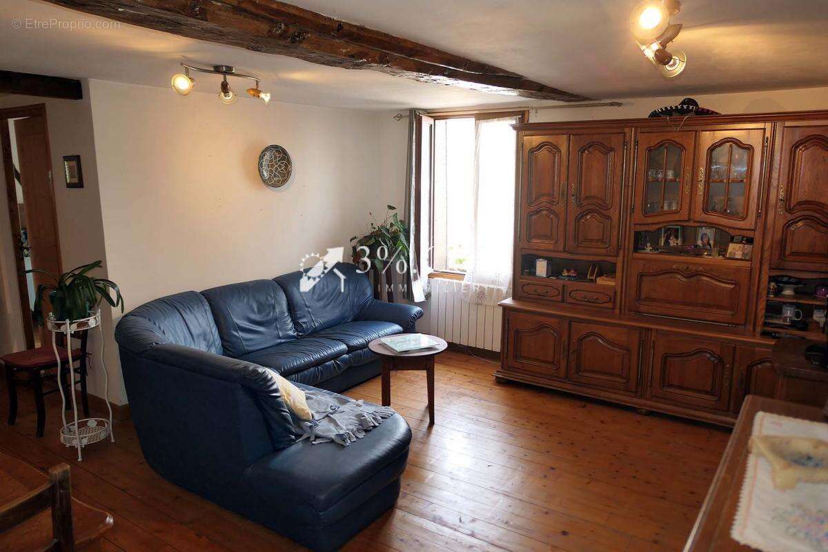 Maison à GRANDCOURT