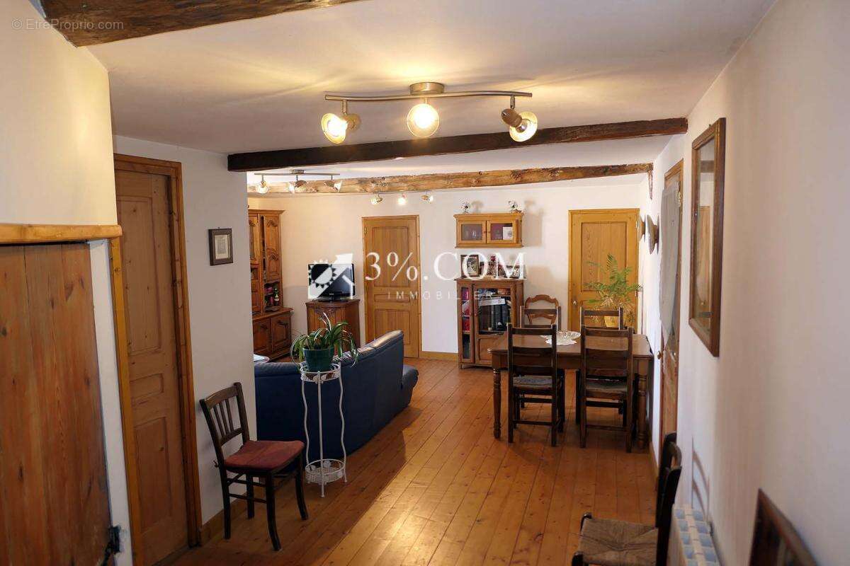 Maison à GRANDCOURT