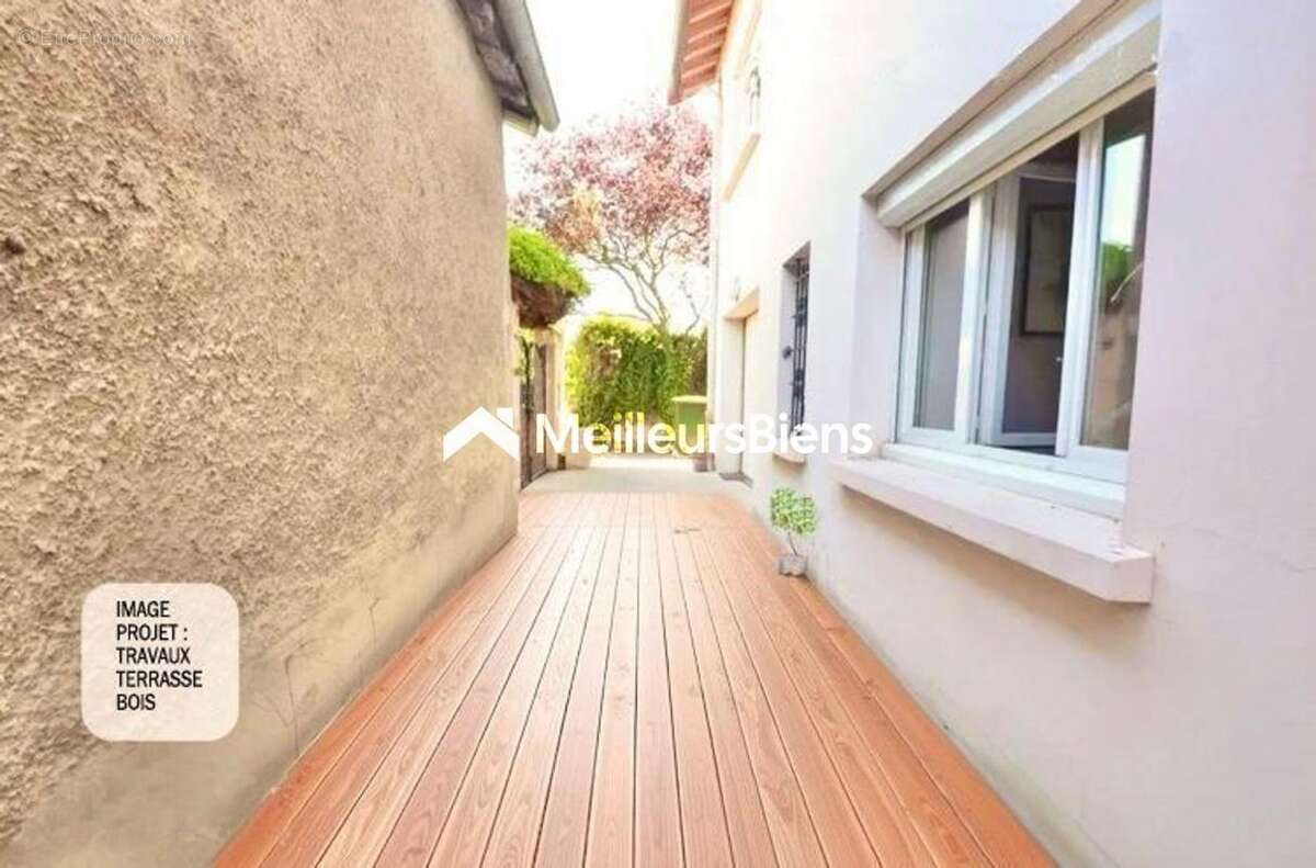 Maison à SATHONAY-CAMP